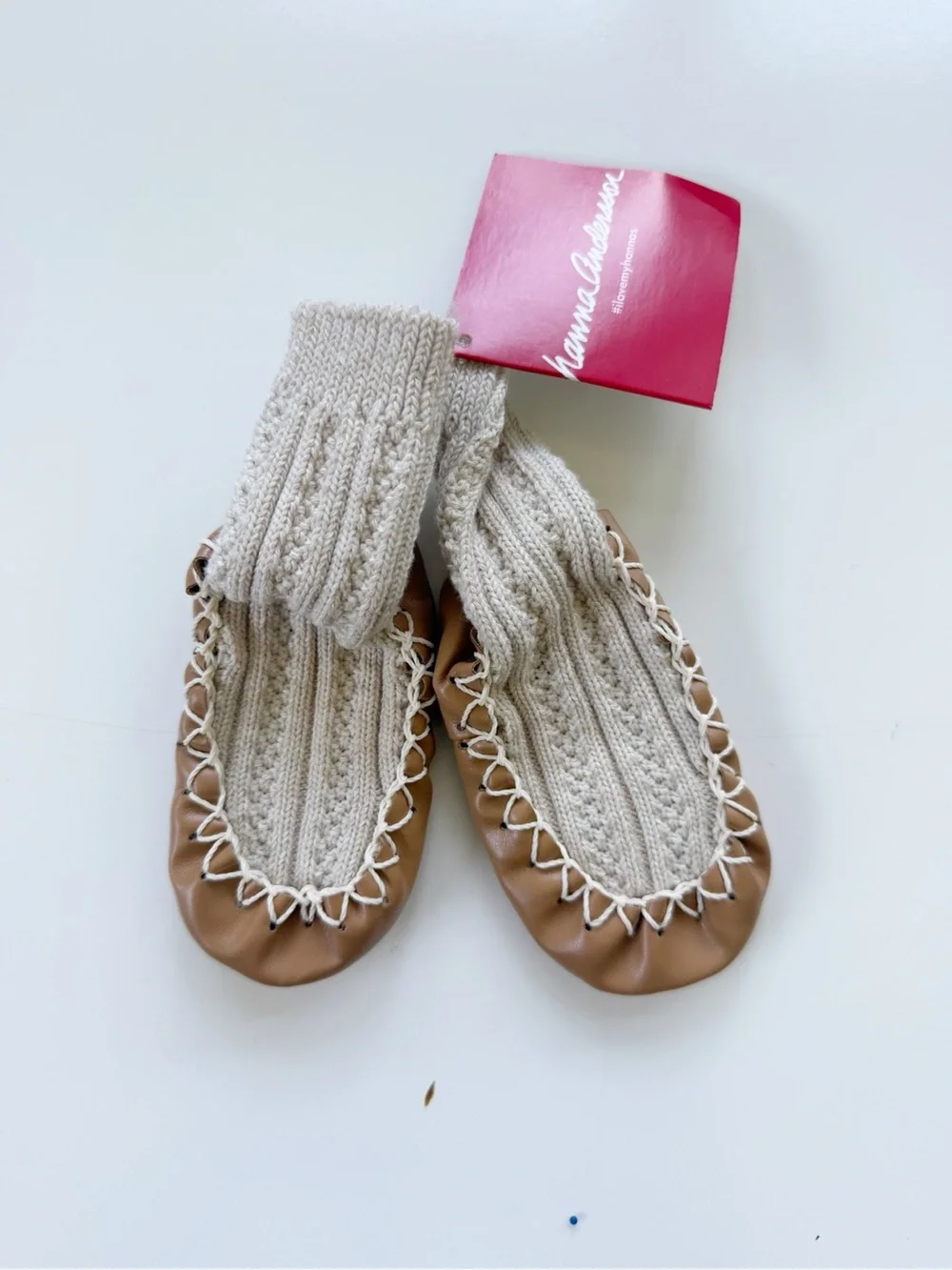 NWT Hanna Andersson Swedish Moccasins Size 1 in Oat Heather